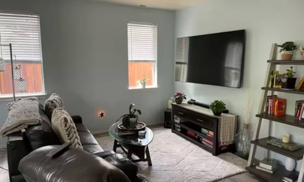 Eugene House | Conveniently located, 2 bedroom w/charming patio