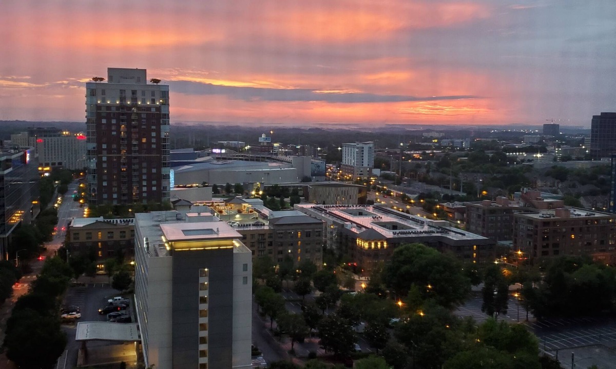 Peachtree Center Condo | Conveniently Located Downtown Apartment