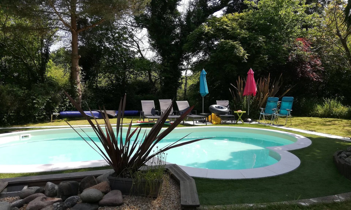 Bourbriac Cottage | Converted Breton stone barn with heated pool in lovely setting