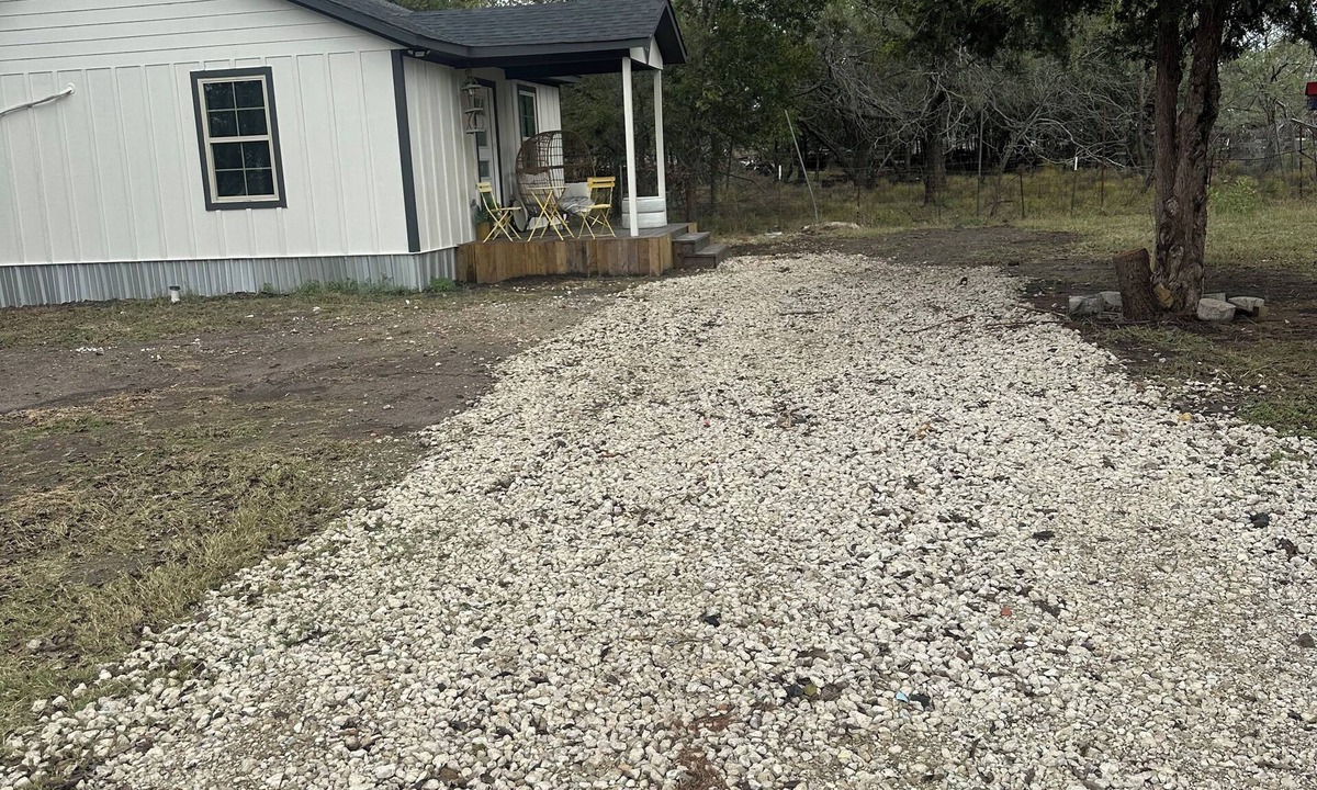 Navarro County Cottage | Cool cottage with AC in Rice