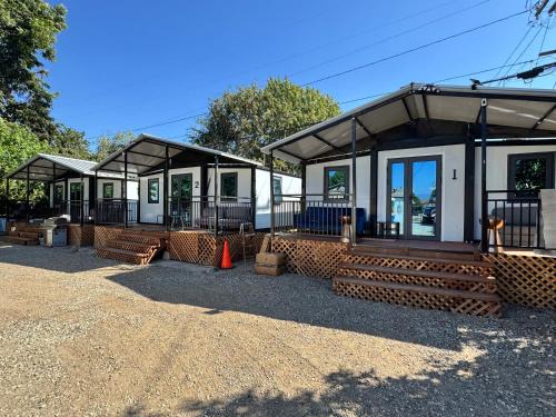 Valinda Resort | Cool Modern Container House