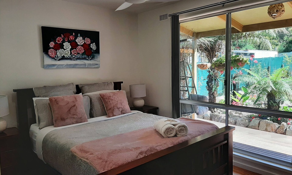 Mallacoota Cottage | Coola cottage amongst a koala corridor