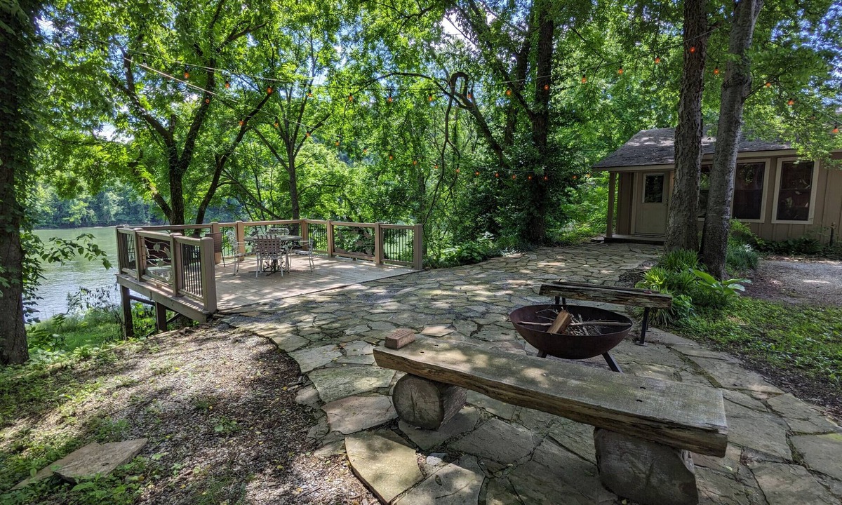 Mountain View House | Coolwater Comfort ~ on the White River