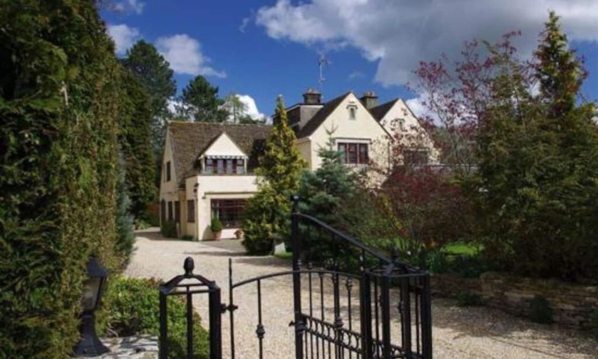 Bourton-on-the-Water House | Coombe House