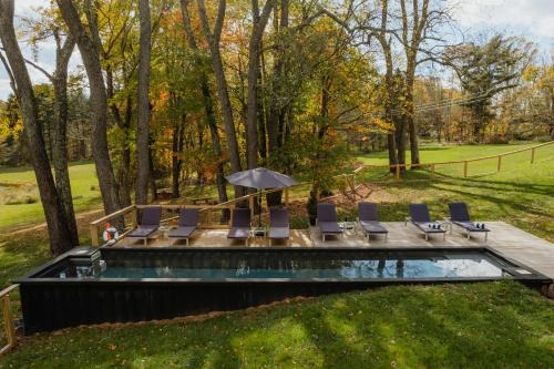 Jeffersonville House | Coop 004