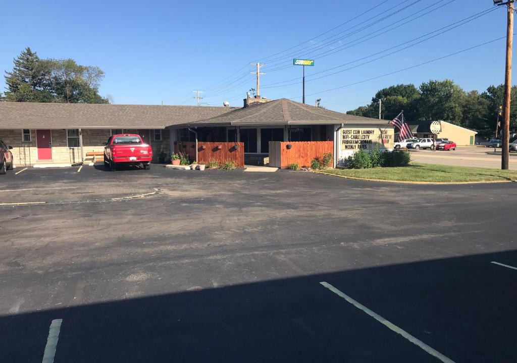 Tuscola Hotel | Cooper Motel Tuscola