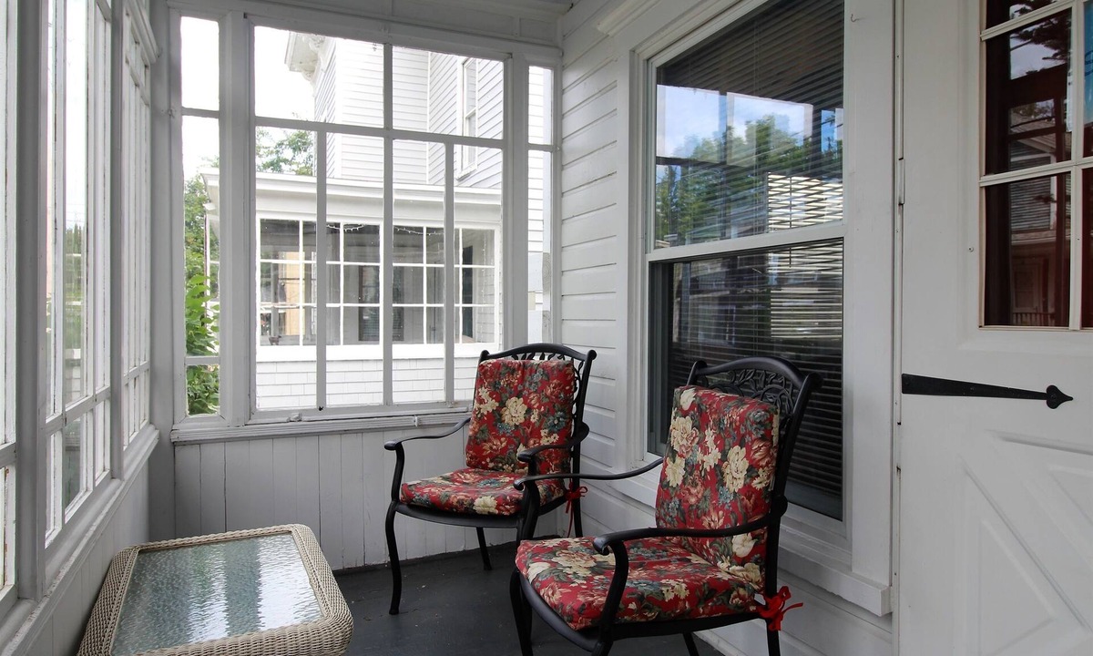 Oneonta Apartment | Cooperstown Baseball Rentals - The Sideline