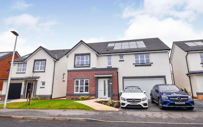 Bishopton House | Cop26 4 bedroom detached house