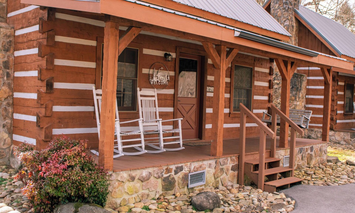 Pittman Center Cabin | Copeland Creek-Tiny Cabin Getaway!