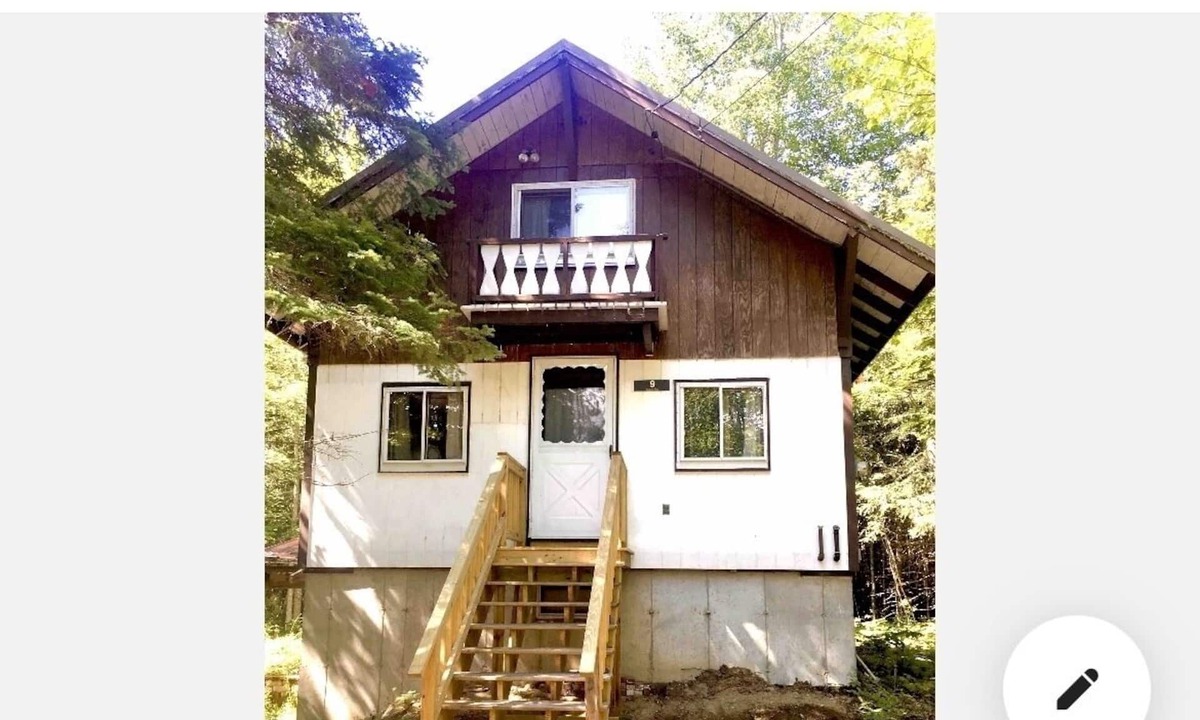 Stratton House | Coplin Camp 7 Miles from Sugarloaf