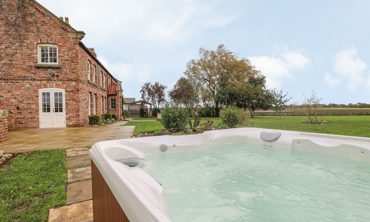 Ryther Cottage | Copmanthorpe Hall