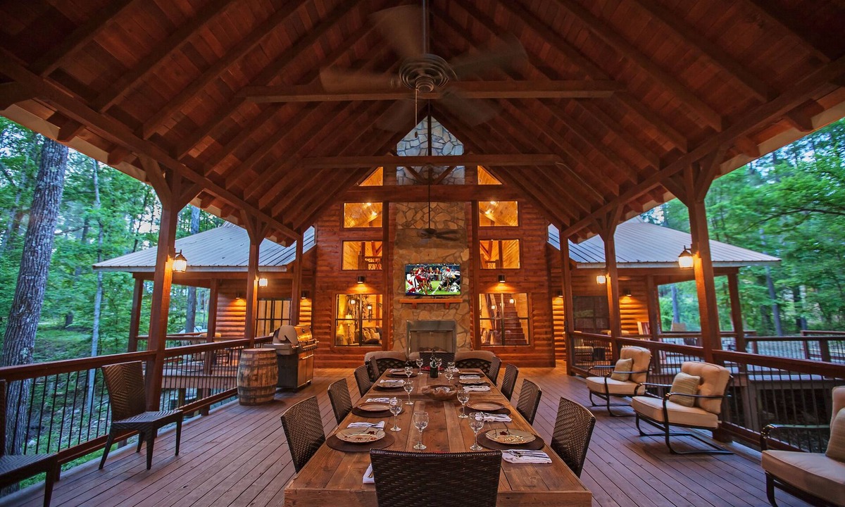 Broken Bow Cabin | Copper Spa Lodge - Elegance Meets Luxurious Comforts with a Retreat Experience