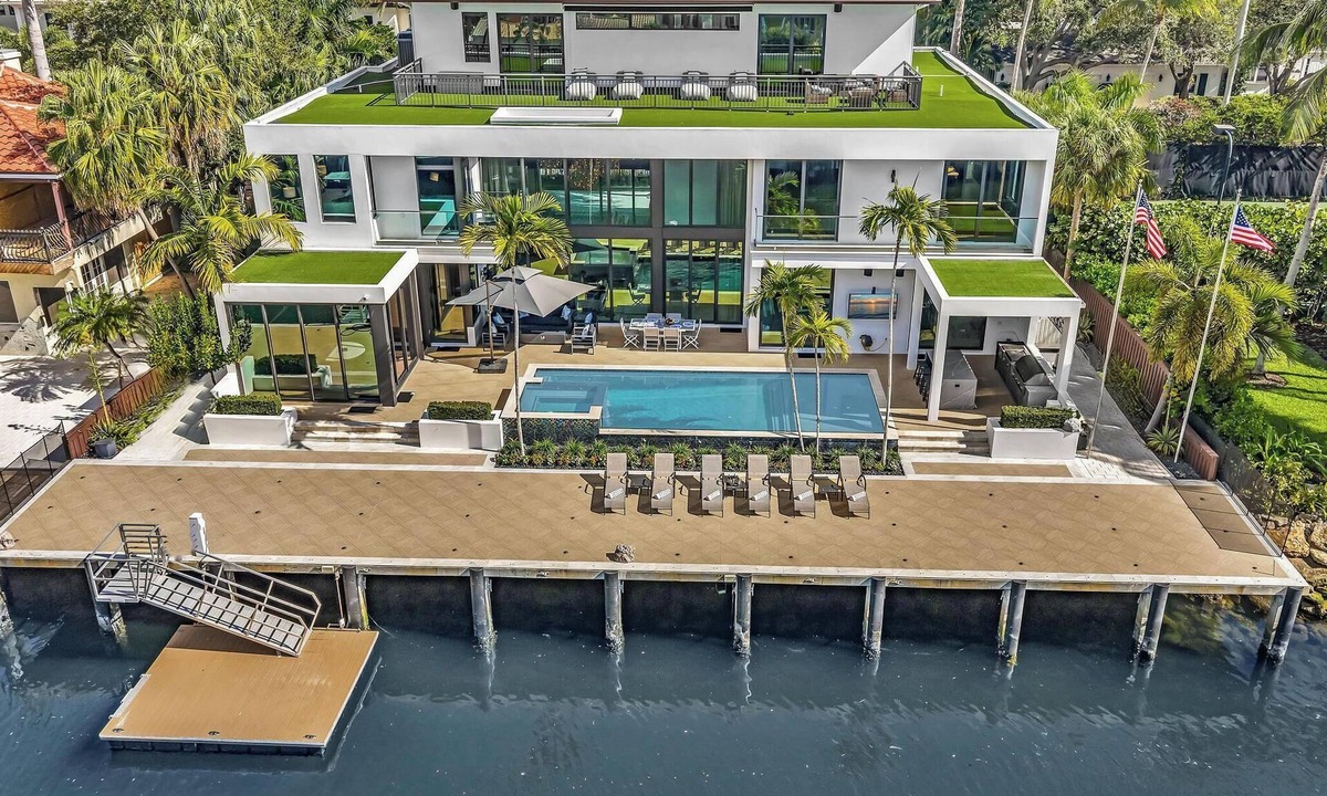 Las Olas Isles House | Coral Heaven | Las Olas Waterfront Estate | Dock