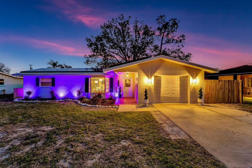 South Bradenton House | Coral Reef Cabana