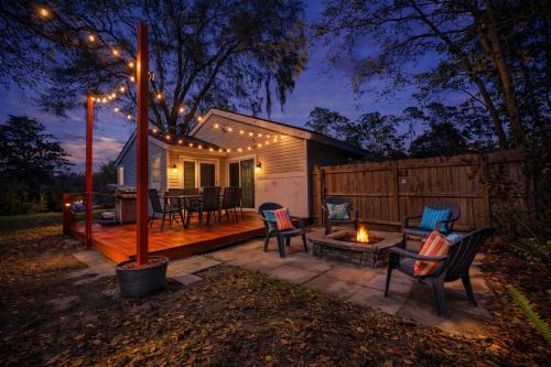 Doctors Inlet House | Coral Reef Retreat