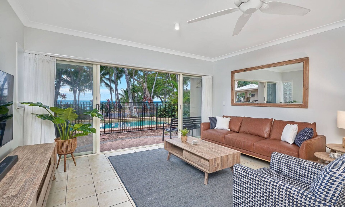 Clifton Beach Apartment | Coral Views At Clifton beach