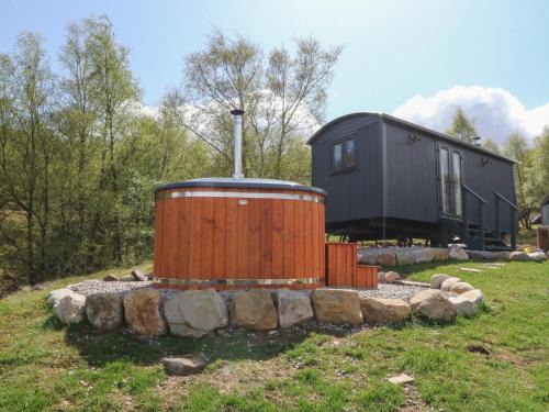 Newtonmore House | Coraldie