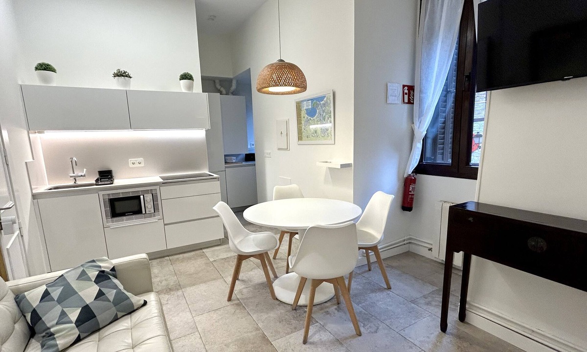 Old Town Apartment | Corazón Donostiarra
