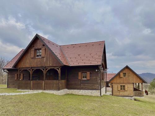 Vojnic House | Cordon Hills-house Terra l