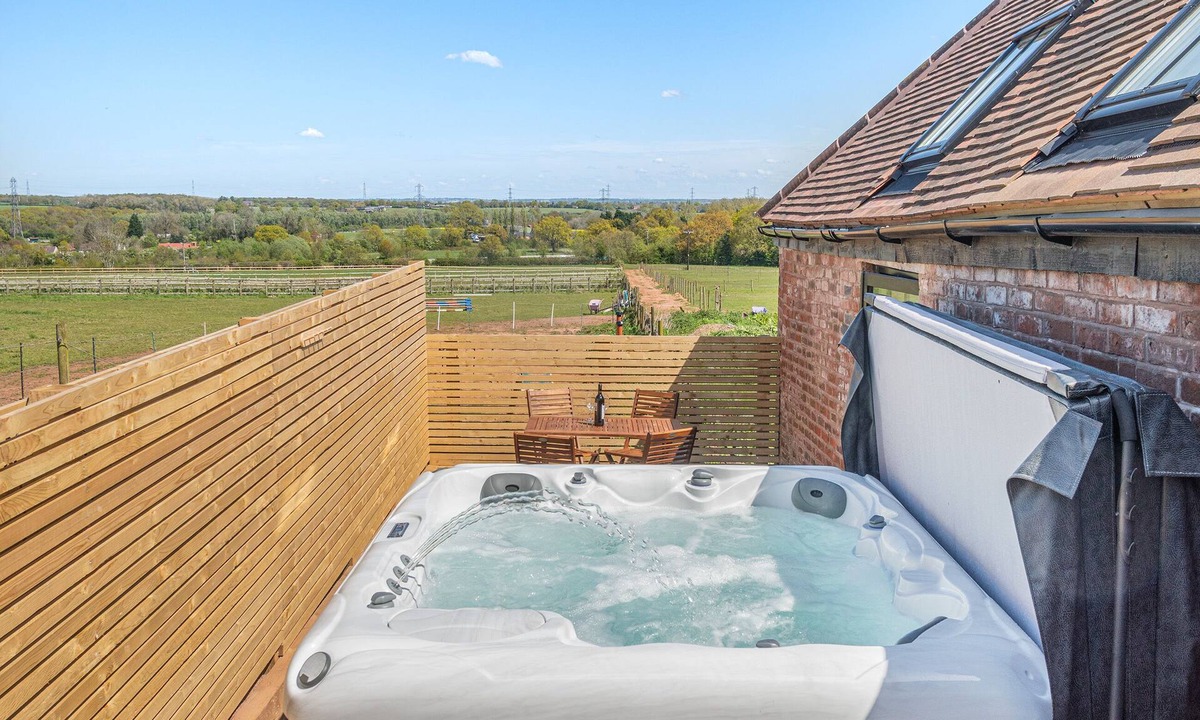 Corley Cottage | Corley Rocks Barn - UK45939