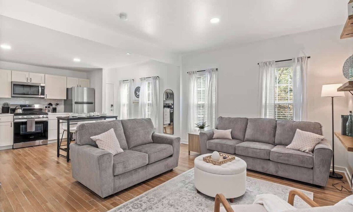 Corn Hill Apartment | Corn Hill Apartment - 2BR
