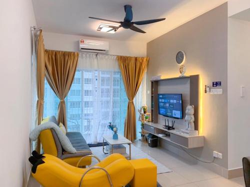 Salak South Apartment | Corner KL Pool View RC Residence with High Internet Speed 500Mbps