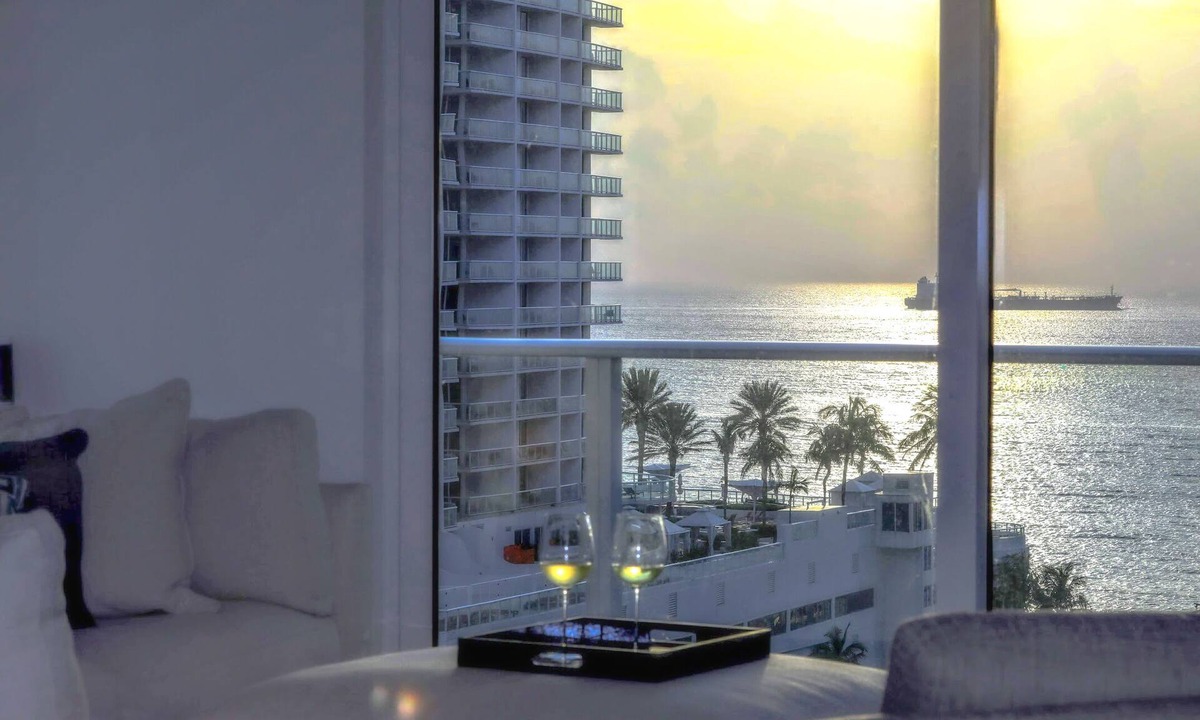 Central Beach Condo | Corner Penthhouse, only steps to the beach