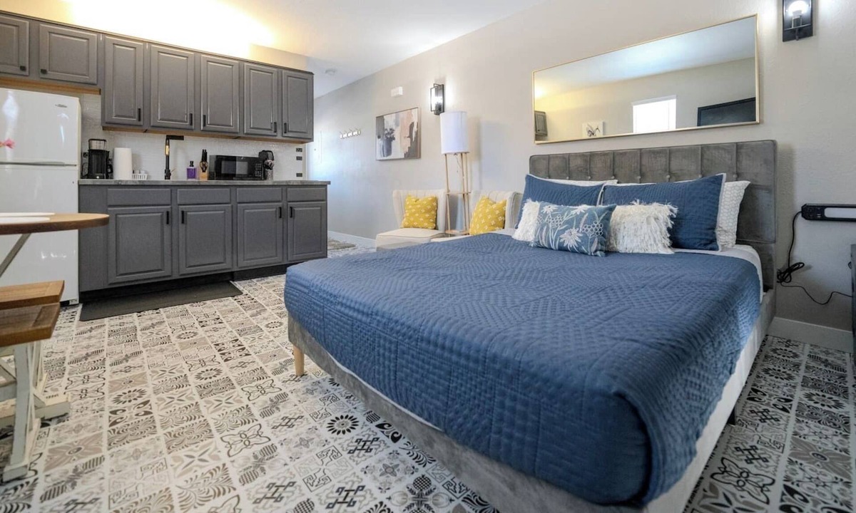 Table Rock Condo | Corner | Top Floor | Fall Creek | Convenient to 76