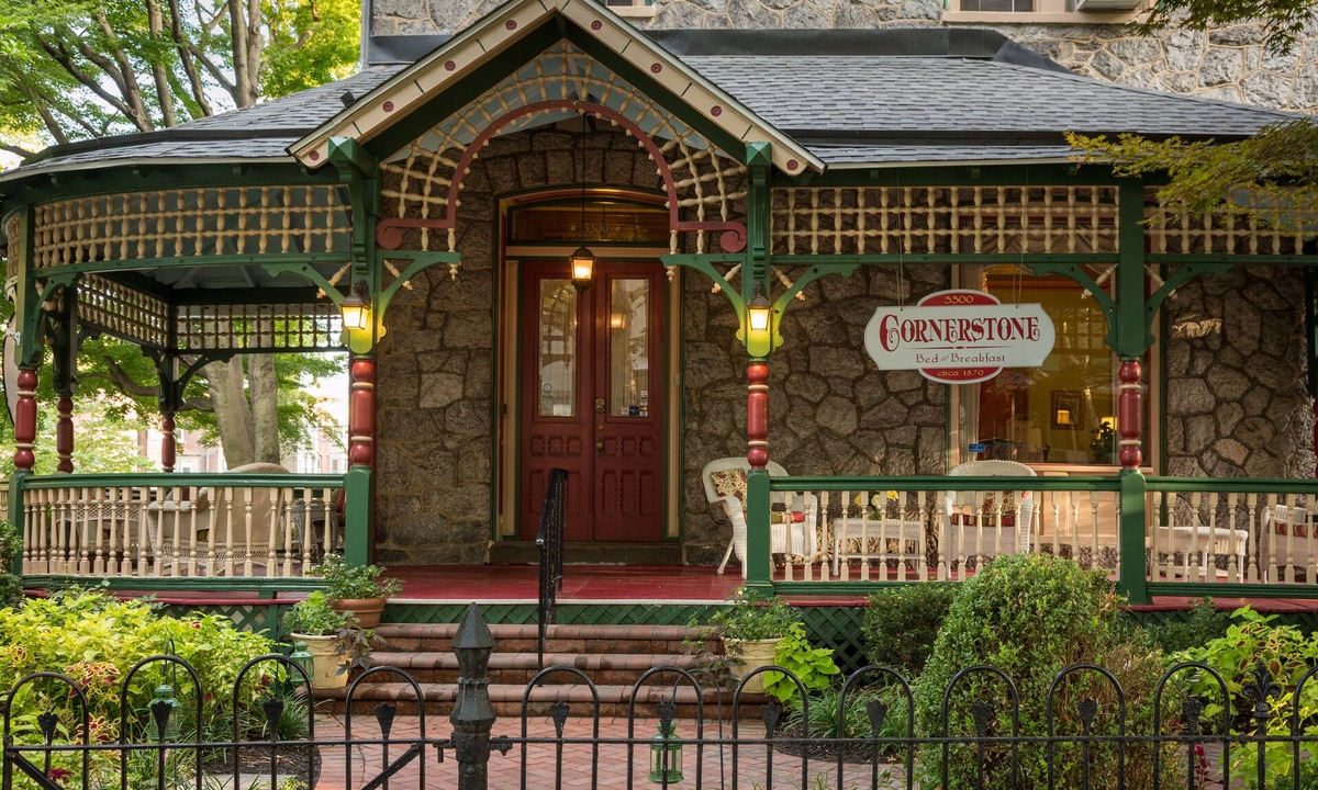 Powelton Village Bed & Breakfast | Cornerstone Bed and Breakfast