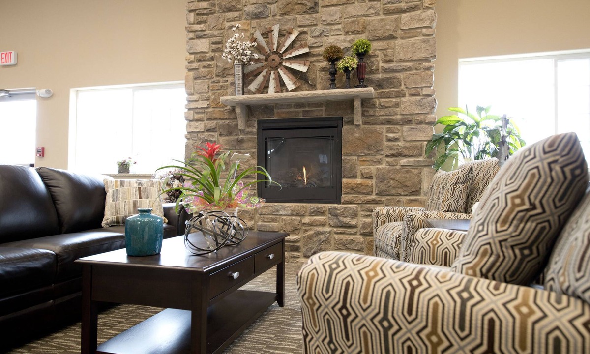 Oelwein Hotel | Cornerstone Inn & Suites