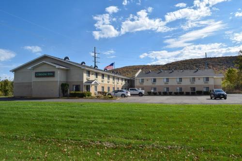 Painted Post Hotel | Corning Inn