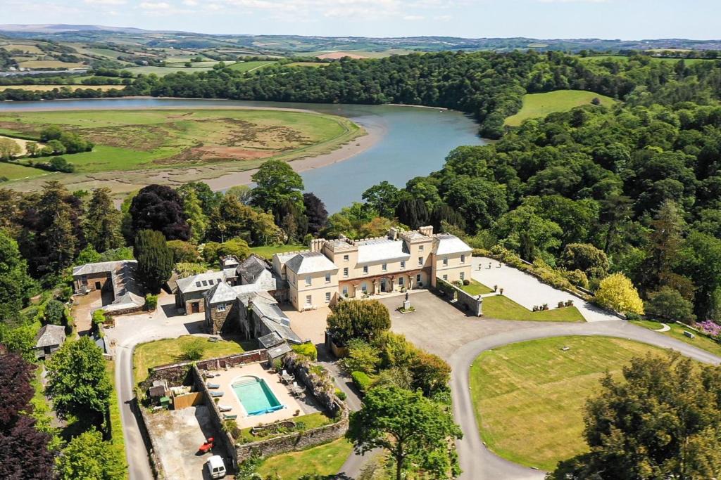 Saltash House | Cornish Castle