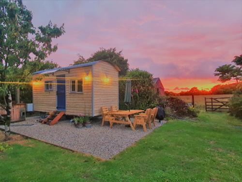 St Teath Ski Chalet | Cornwall Luxury Hot Tub Huts