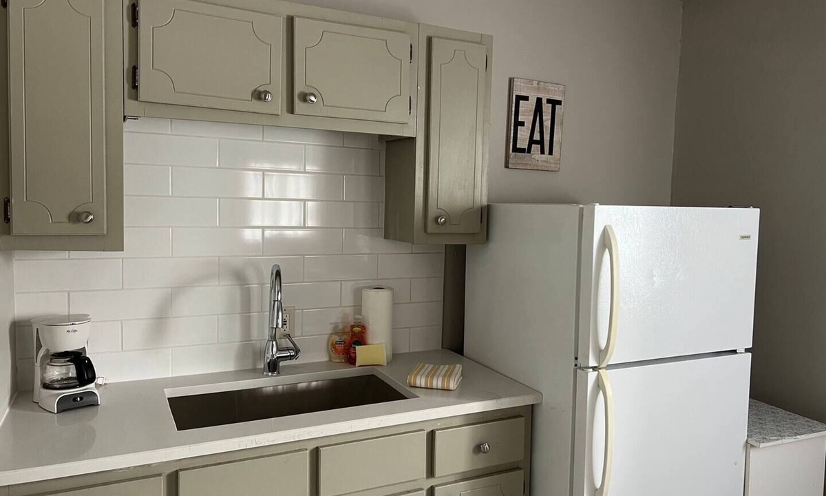 La Porte House | Corporate Cottage in LaPorte Cable St Front unit