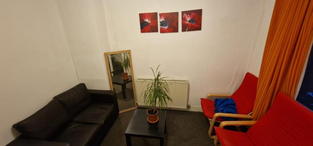 Coventry House | Corporate stay Rooms