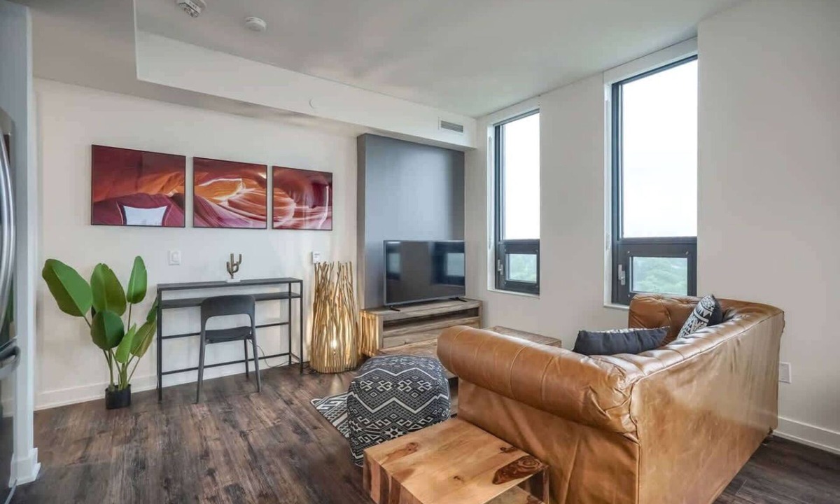 Mississauga Apartment | Corporate Stays | Brightstone 3 Bedrooms