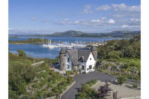 Craobh Haven Hotel | Corrie House