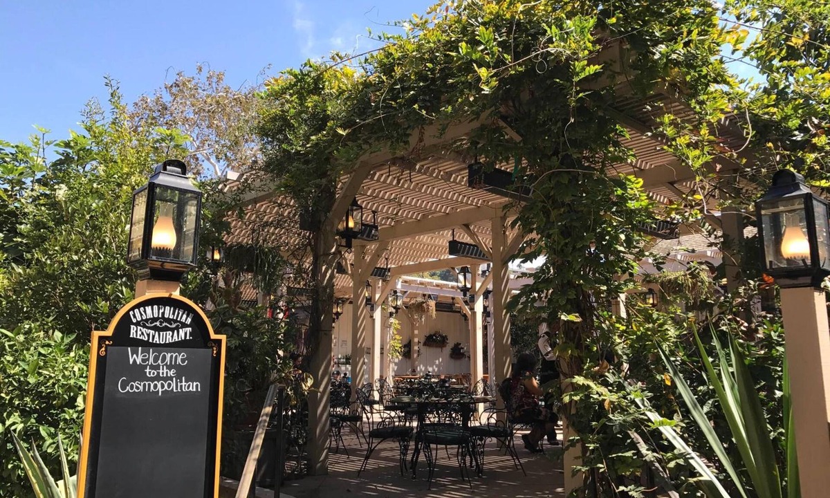 Old Town Hotel | Cosmopolitan Hotel & Restaurant