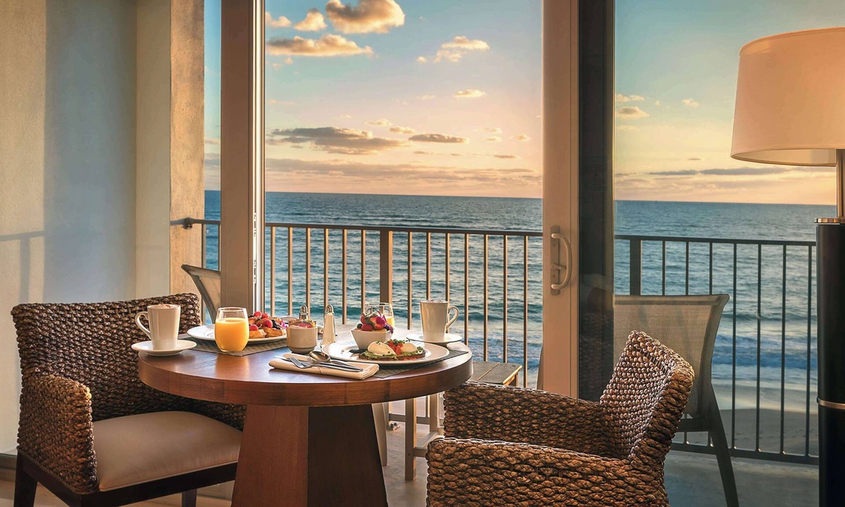 Central Beach Hotel | Costa d'Este Beach Resort and Spa