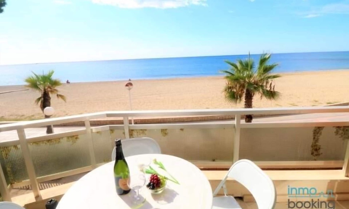 Vilafortuny Apartment | Costa D’or, facing the sea