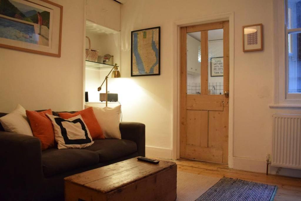 Homerton Apartment | Cosy 1 Bedroom Flat in Hackney
