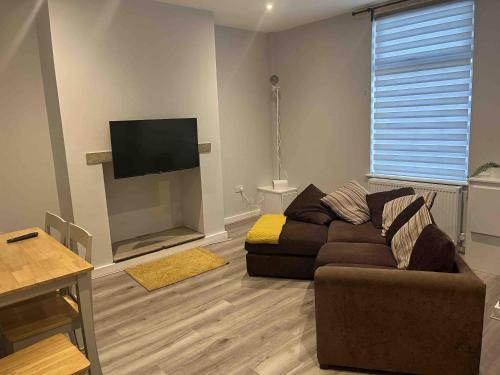 Bury House | COSY 1 -The Lodge