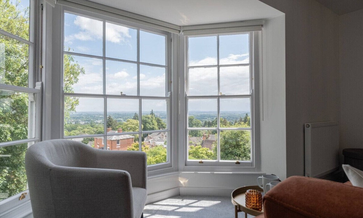 Malvern Apartment | Cosy 1BD in Malvern With Stunning Views