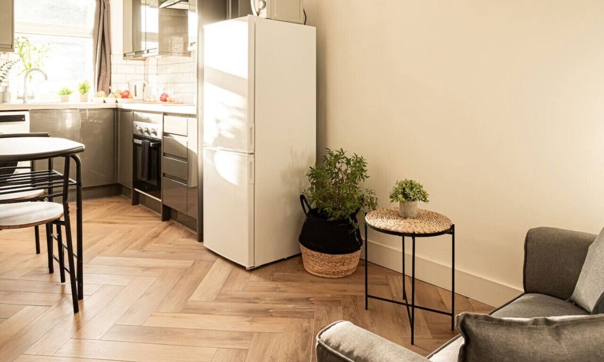 Wroxton Apartment | Cosy 2-Bed Flat - Sleeps 4 - Free Parking