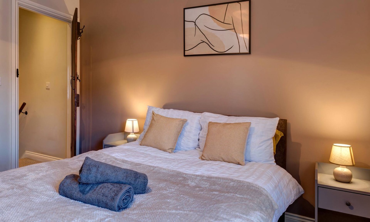 Chesterfield House | Cosy 2 bed home CHESTERFIELD