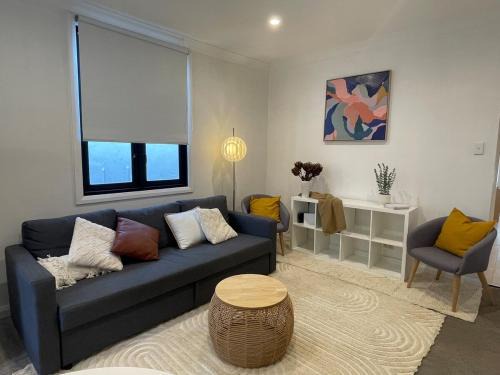 Glebe House | Cosy 2 bedroom Glebe terrace with parking