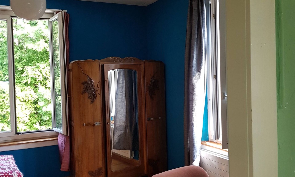 District 2 House | Cosy 20 sq meter room: 6 min from the main train Station