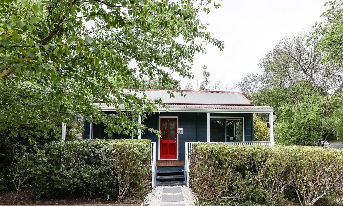 Daylesford Cabin | Cosy 2BR Cottage With Spa Bath