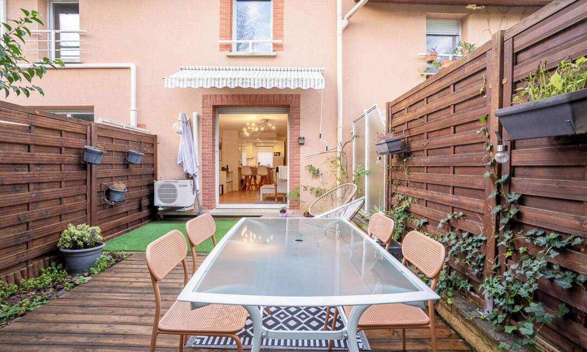 Chateau de l'Hers House | Cosy air-conditioned T3 with exterior -Toulouse est