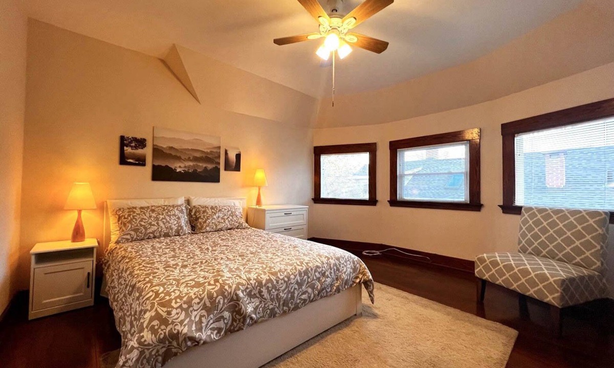 Dwight Apartment | COSY and HOMEY with ALL